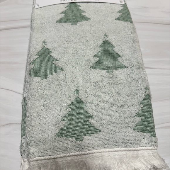 MADE IN TURKEY DECORATIVE HOLIDAY TOWEL SET OF 2 - Picture 10 of 13